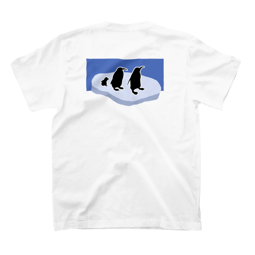 Astro(ムット)のpenguin(背景あり) Regular Fit T-Shirtの裏面