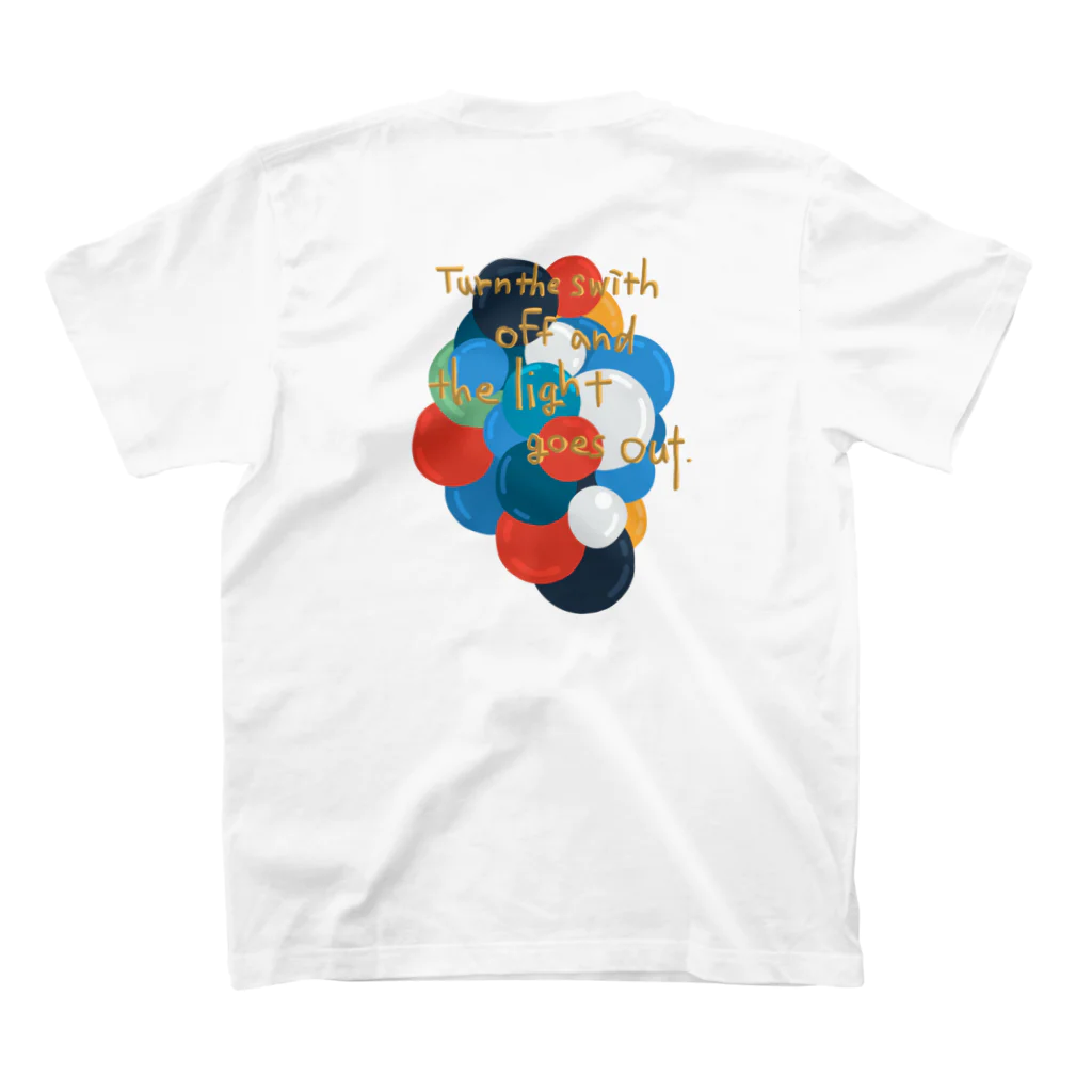 やまねたくみのballoon Regular Fit T-Shirtの裏面