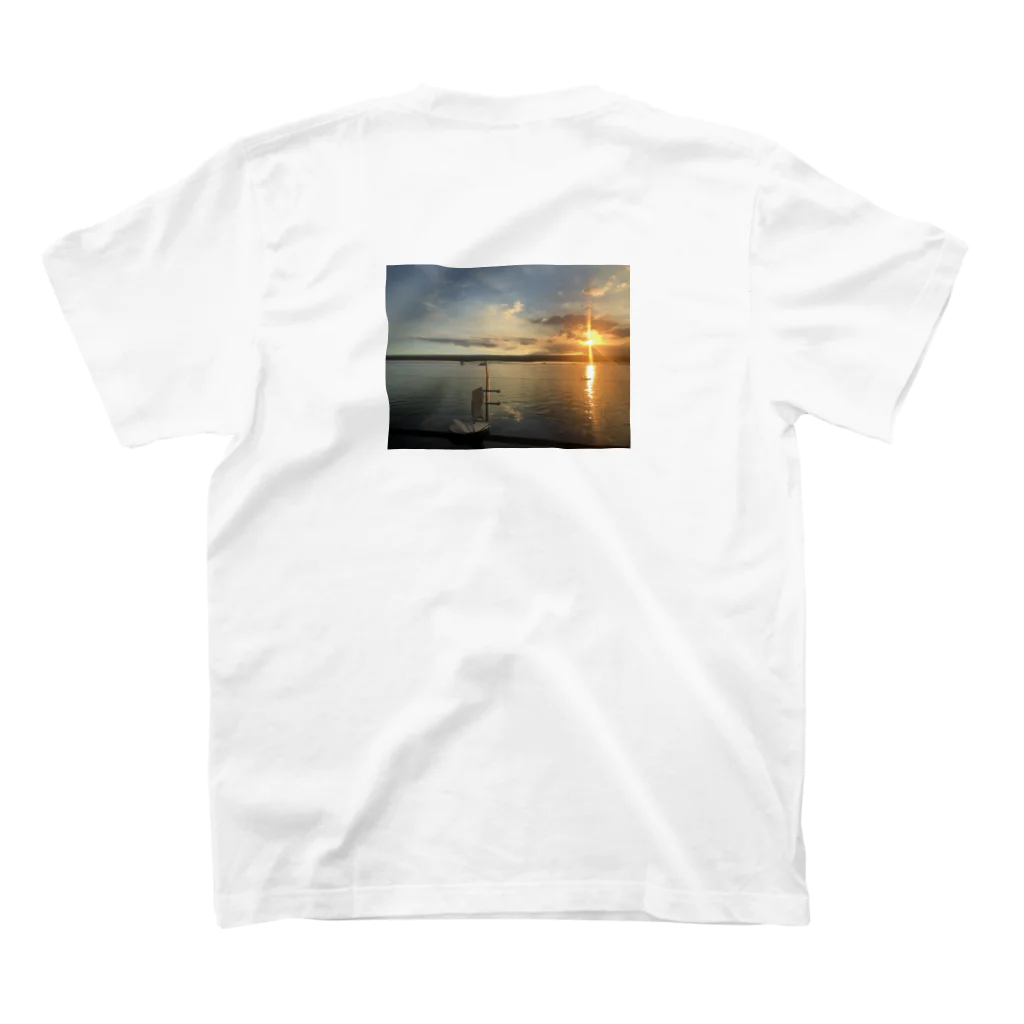 旅先フォトショップのマニラでの夜景 スタンダードTシャツの裏面