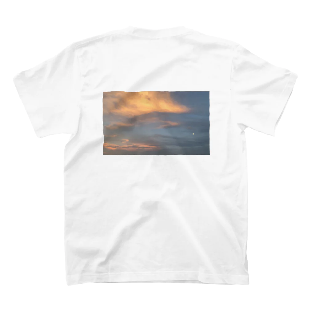 trnmin.(とらんみん)の梅雨明けの夕方 スタンダードTシャツの裏面