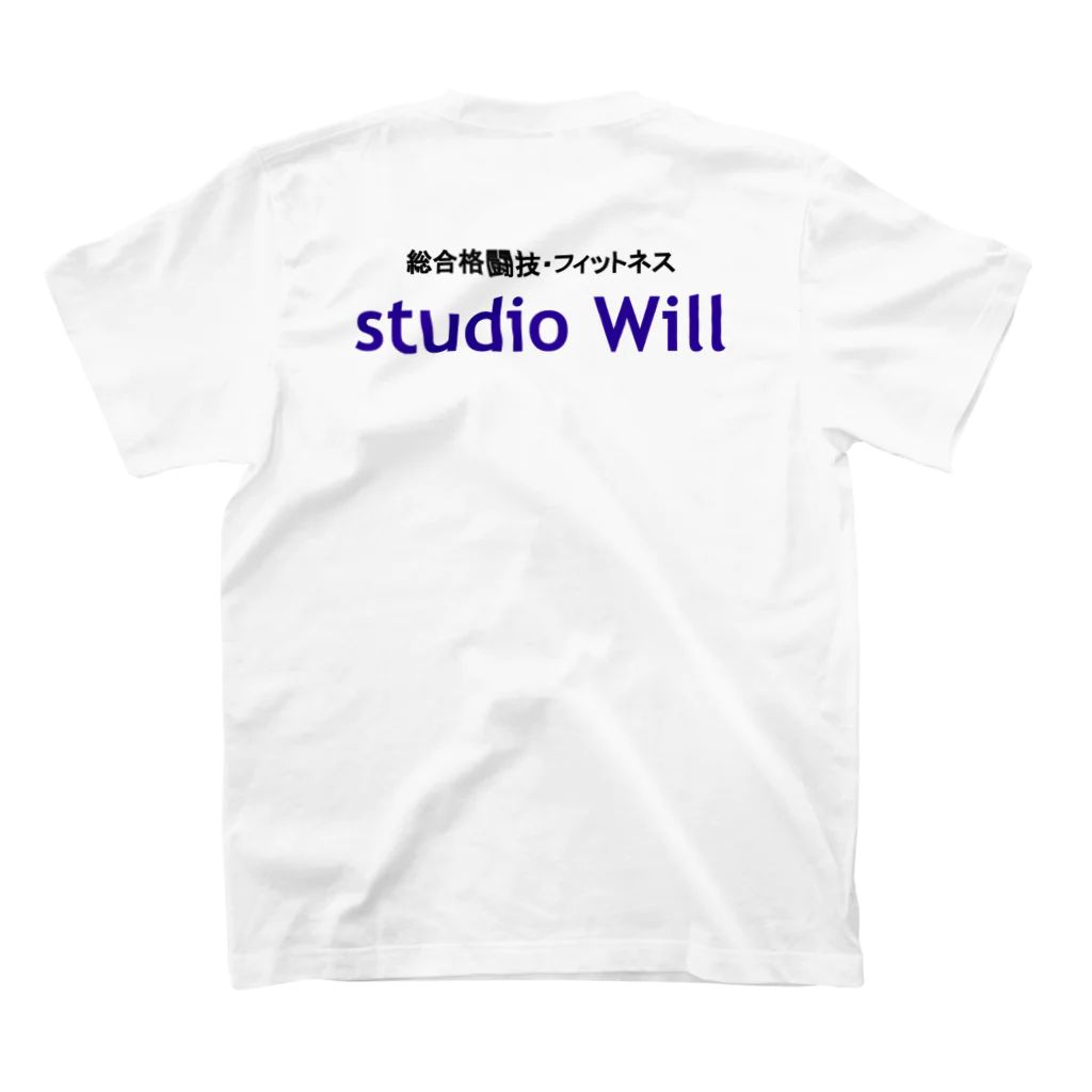 総合格闘技・フィットネス studio Willのstudio Will×花澤大介 Tシャツ Regular Fit T-Shirtの裏面