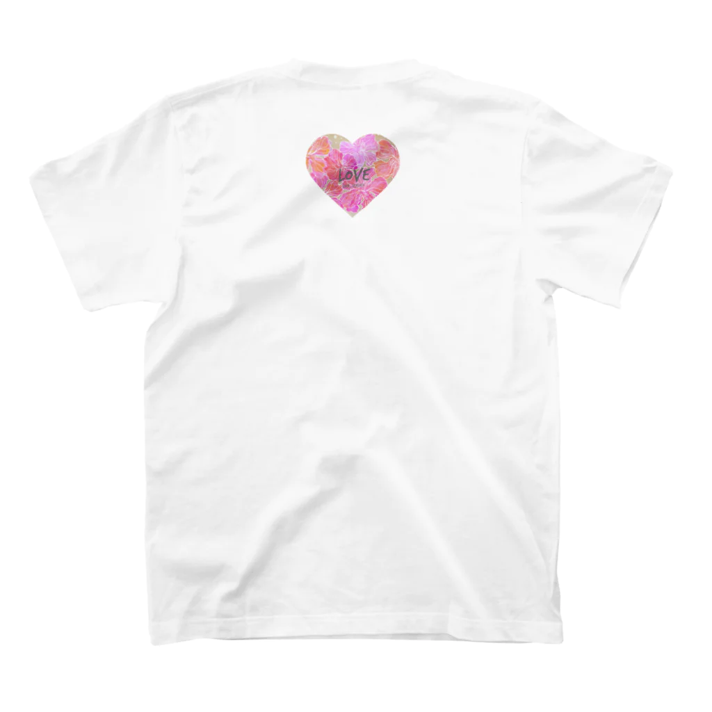 cher_seacocoの❤️love heart  ❤️Tシャツ Regular Fit T-Shirtの裏面