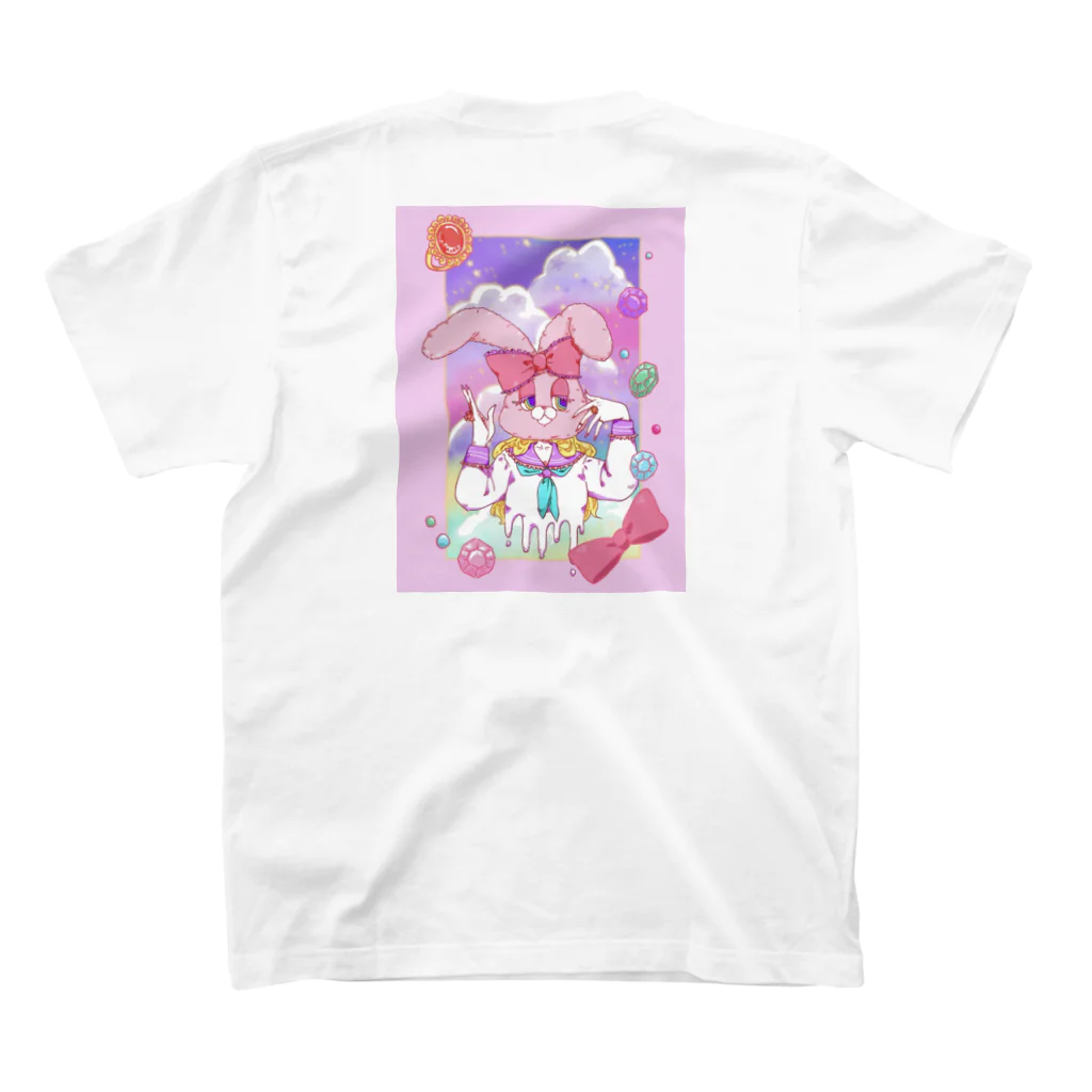 ムッチッパのうさぎ頭のゆめかわセーラー少女~背景付き Regular Fit T-Shirtの裏面