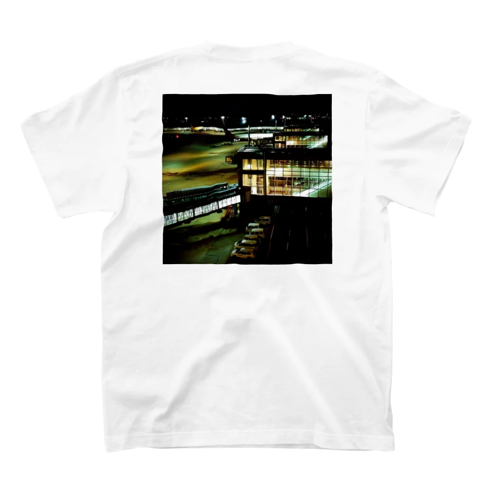 hito hitoのairport at night スタンダードTシャツの裏面