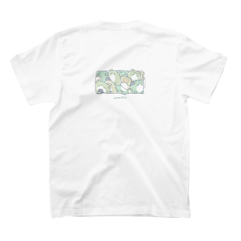 てふてふの館の充電ケロ％(背面ver.) Regular Fit T-Shirtの裏面