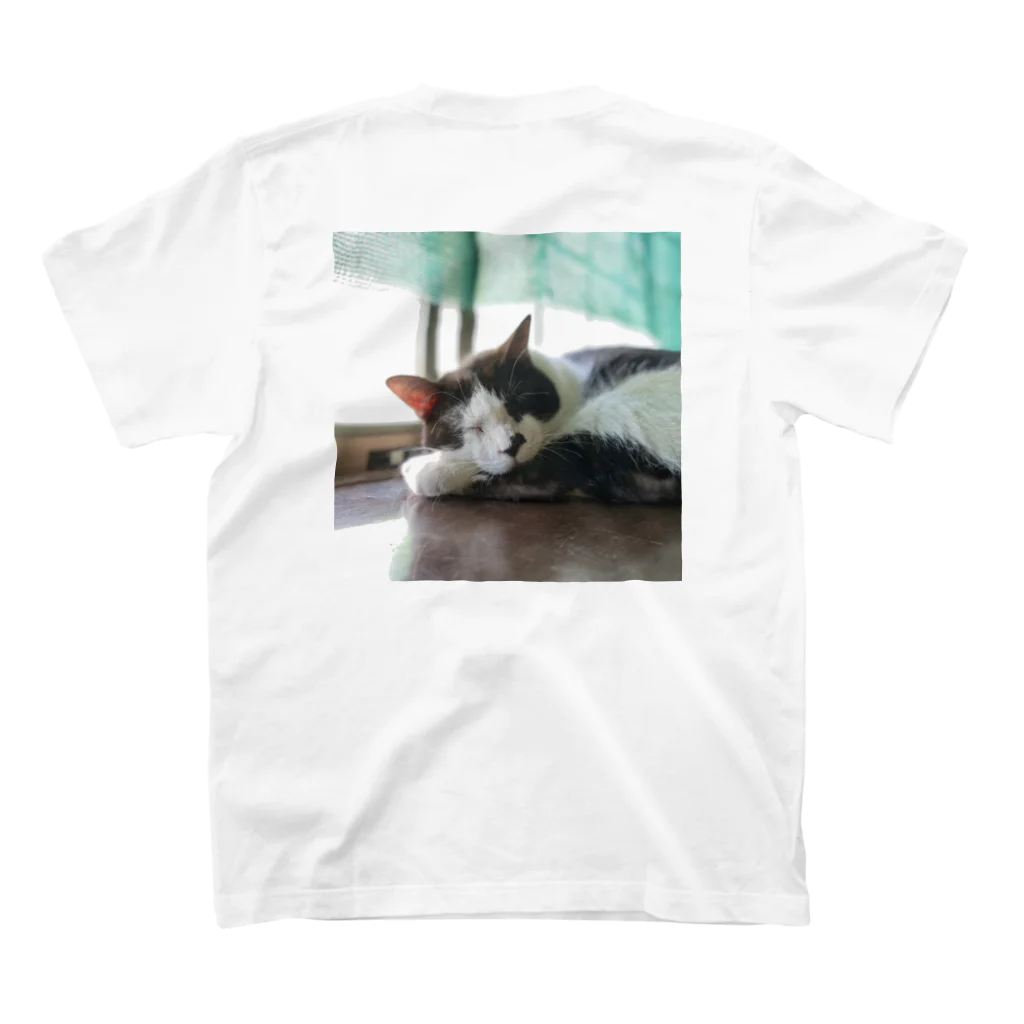 猫のぽいすけのねむねむ スタンダードTシャツの裏面