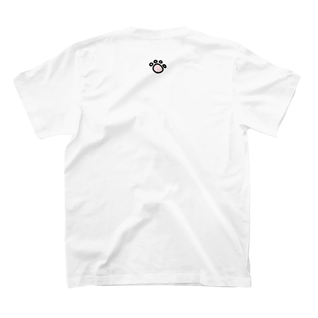 Pのねこ三兄弟 Regular Fit T-Shirtの裏面