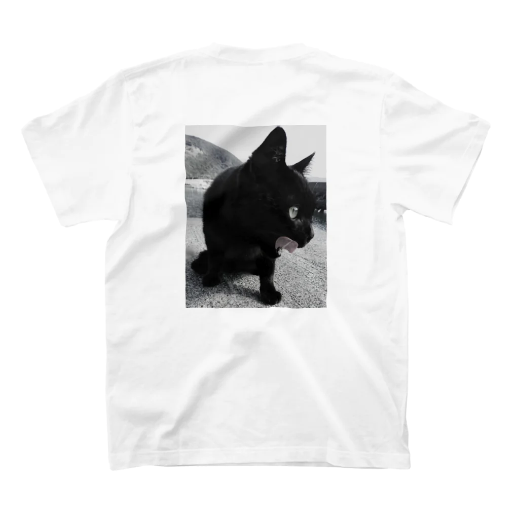 HFのHF 波止場の猫ちゃん フォトプリント Regular Fit T-Shirtの裏面