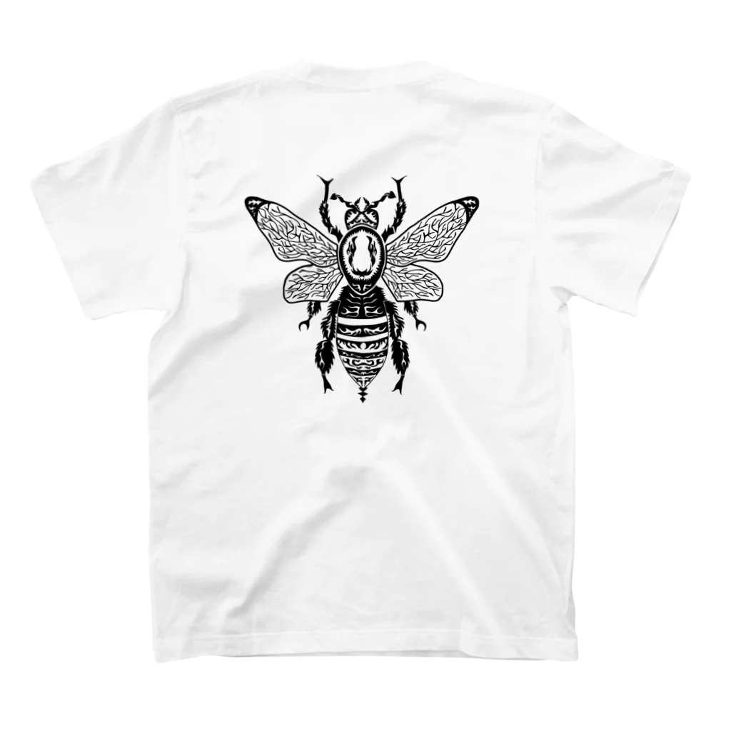 MisCreAntミスクリアントのトライバル Bee 蜂 スタンダードTシャツの裏面