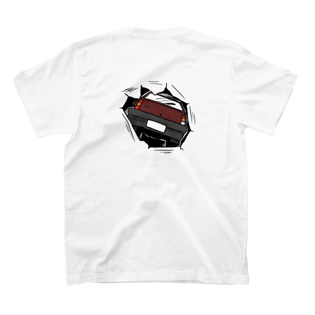 pandaticsのチョコ色のとびだすくるま！ Regular Fit T-Shirtの裏面