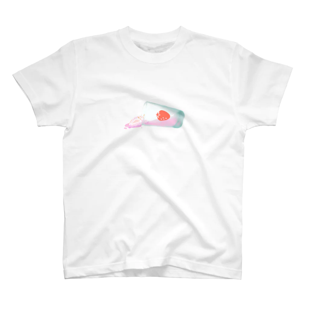 yukijiのイチゴミルクウミウシ２ Regular Fit T-Shirt