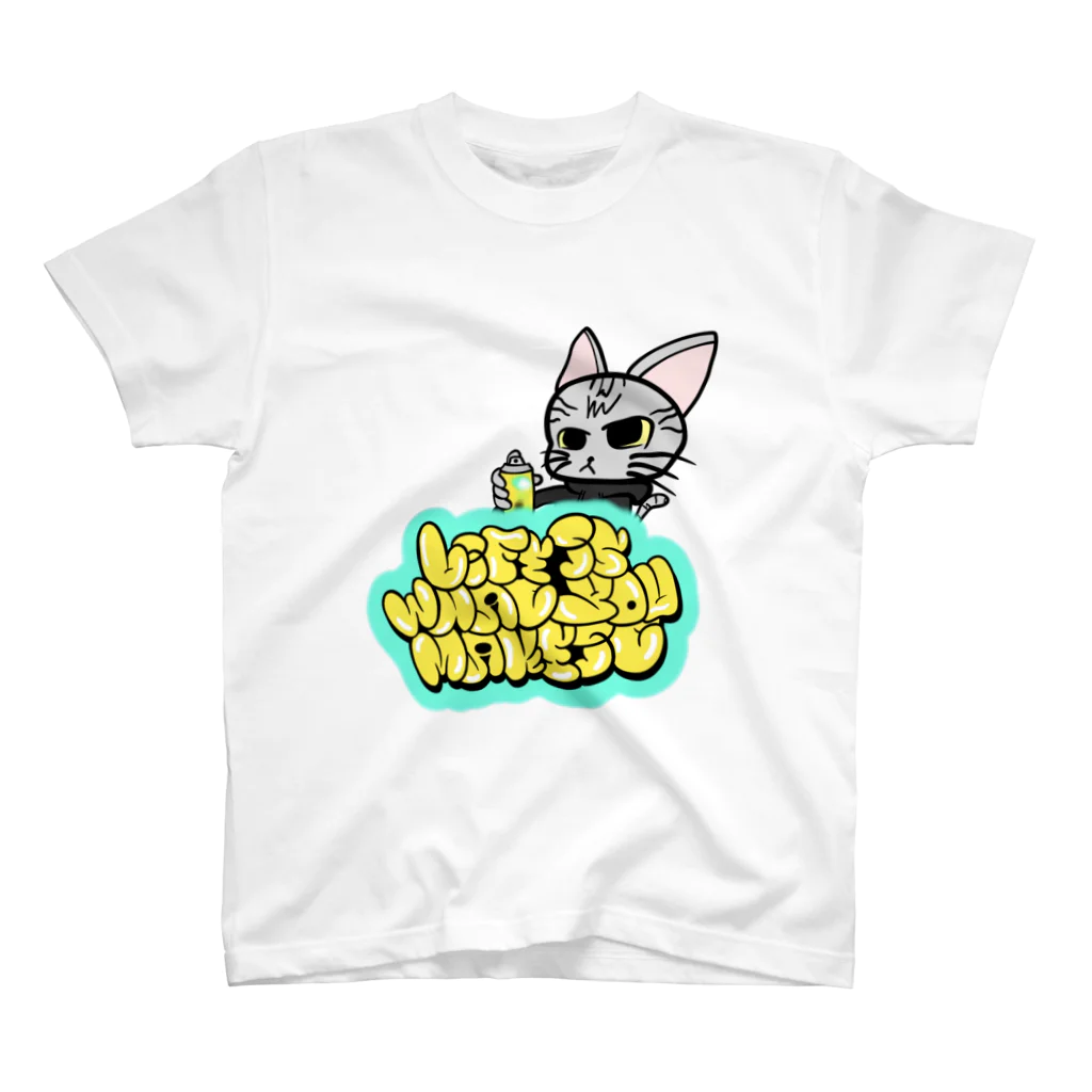 KawaHaruの猫、グラフィティアート Regular Fit T-Shirt