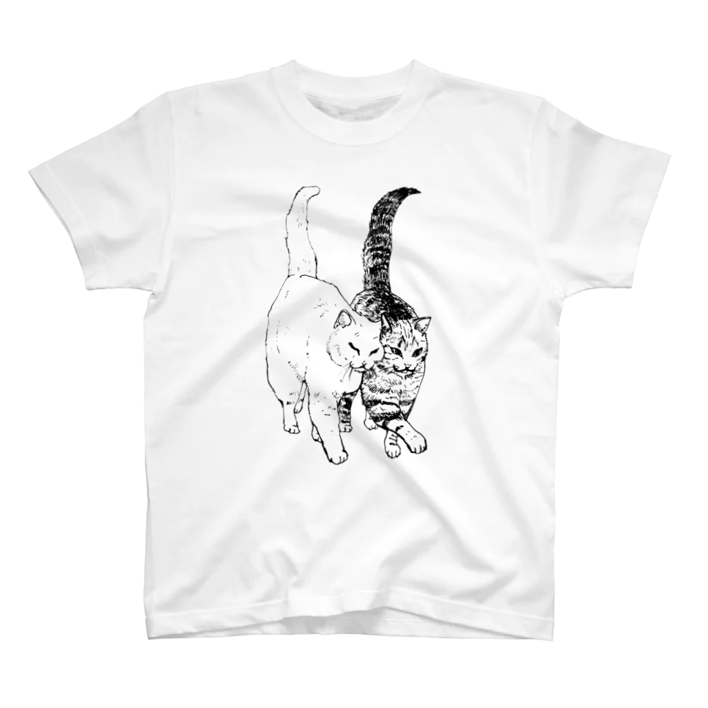 猫竹（nekotake)の仲良し2匹の散歩.nekotake Regular Fit T-Shirt