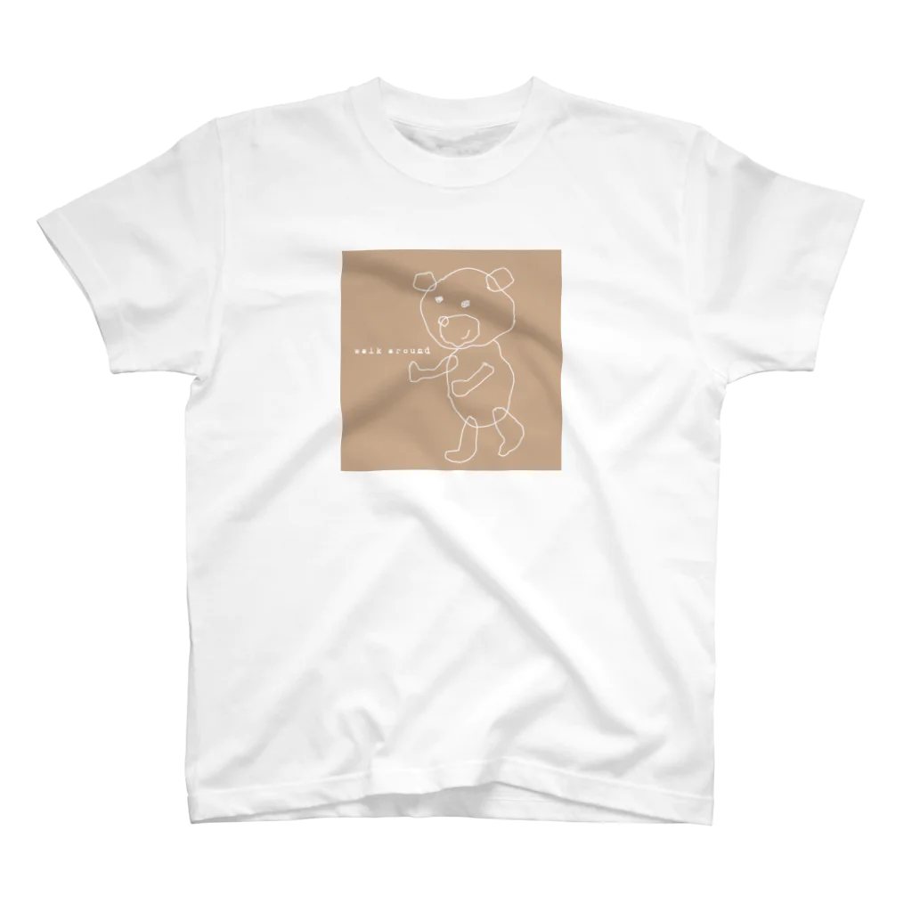 charlolのwalk around ベージュ スタンダードTシャツ