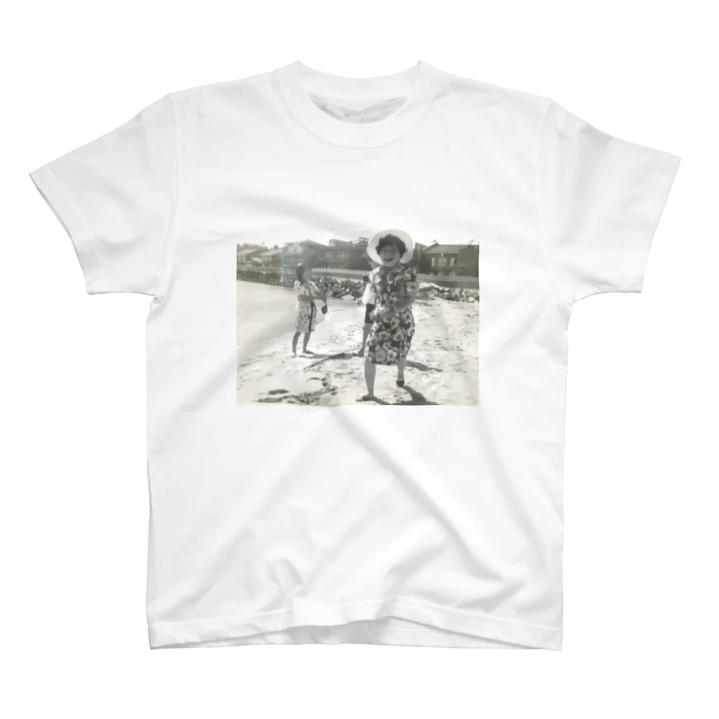 パディントンのミヨ子のサマーバケーション Regular Fit T-Shirt