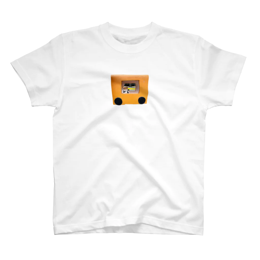 パピヨンのエトの電車に乗るパピヨン Regular Fit T-Shirt