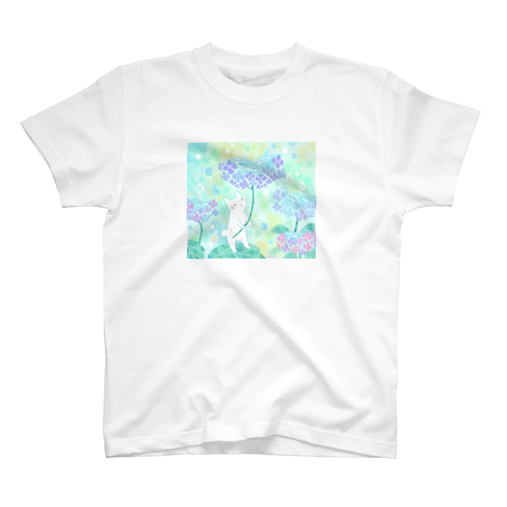 ショップのHydrangea―水の器―白い生き物 スタンダードTシャツ