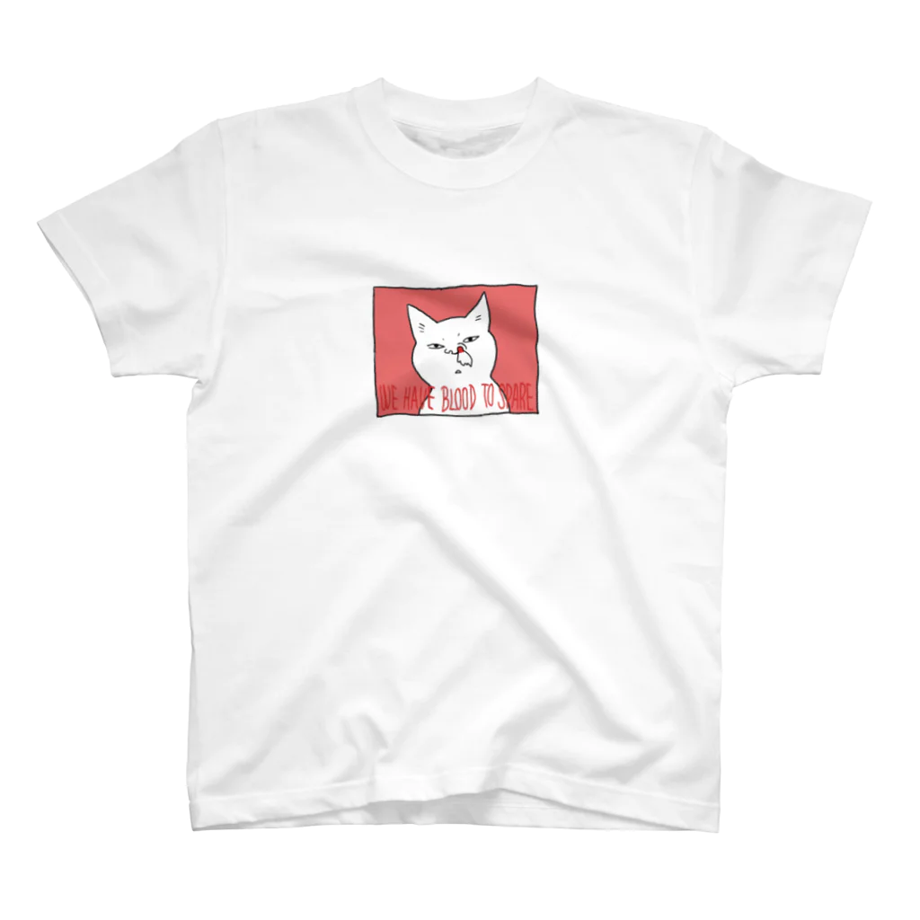 たんこ@酒とサブカル TANKの鼻血ねこ Regular Fit T-Shirt