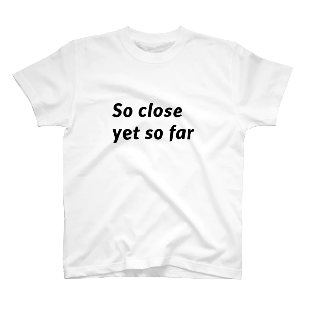 Kensuke HosoyaのSo close yet so far Regular Fit T-Shirt