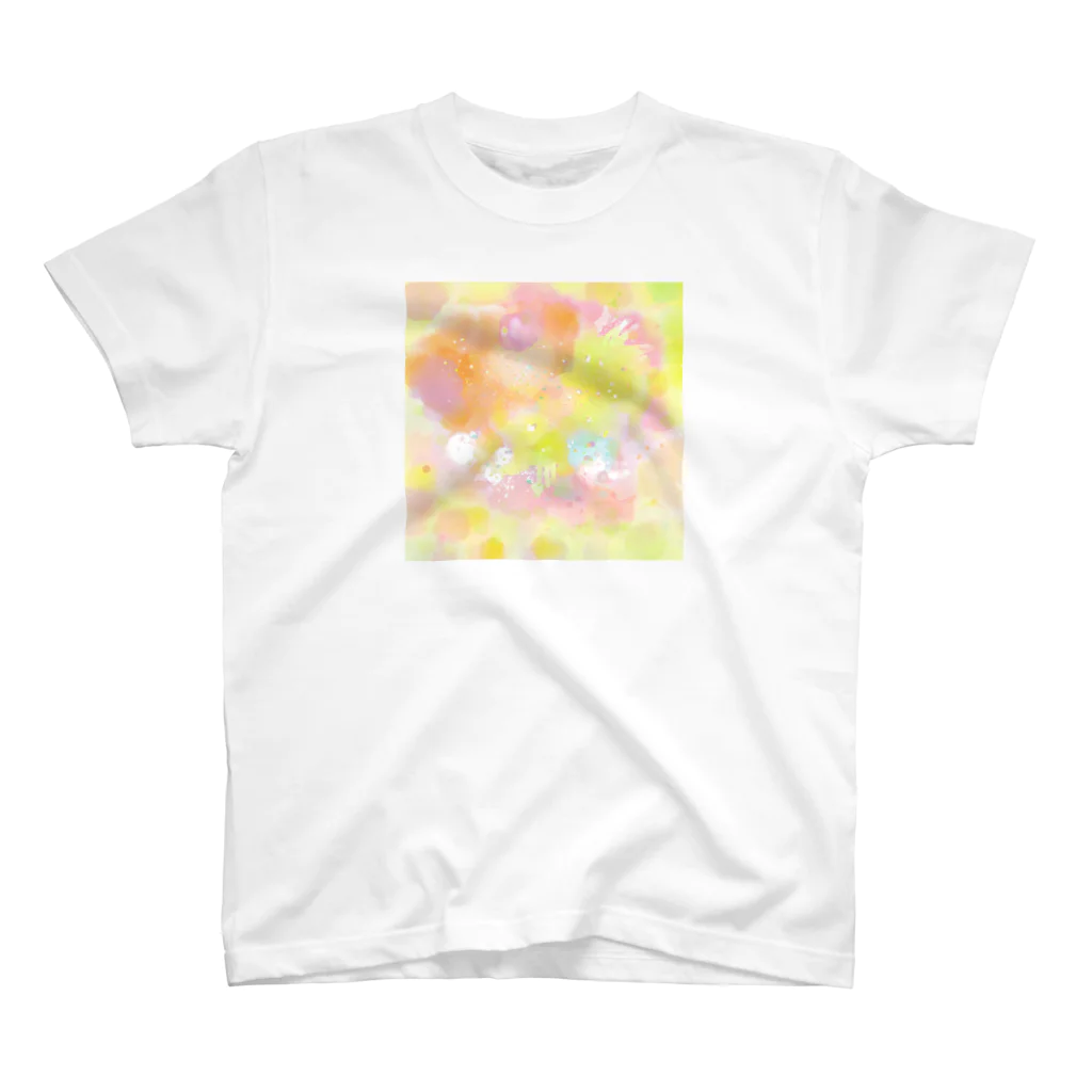 はっぴぃ。ず　なんちゃらのmiracle*ヒカルのTシャツ。 スタンダードTシャツ