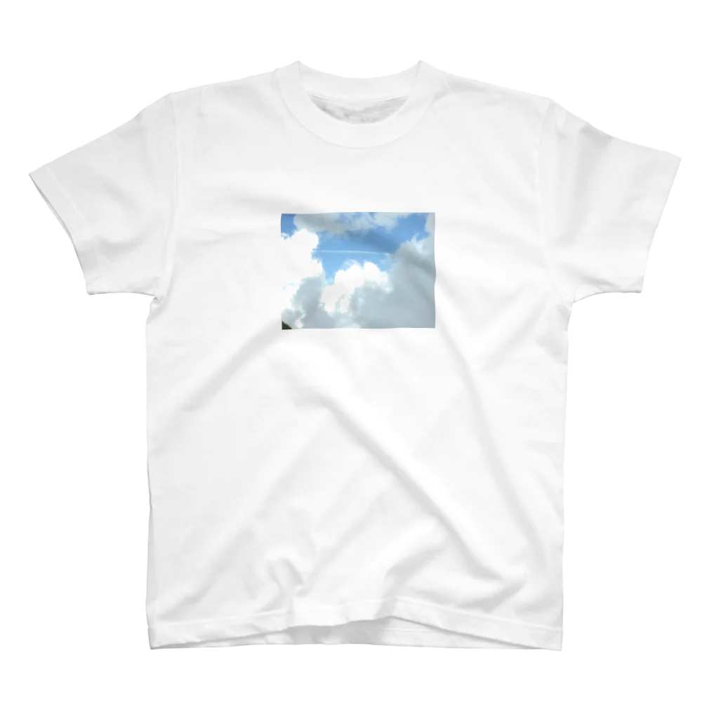 hiroponの青空と雲 Regular Fit T-Shirt