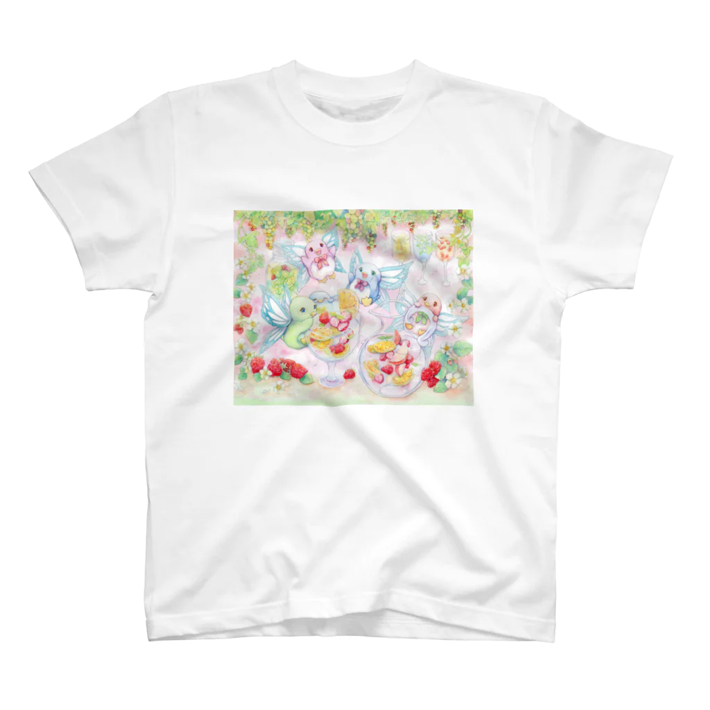 Akariya Manamiのフェアリーペンギンとフルーツウォーター！ Regular Fit T-Shirt