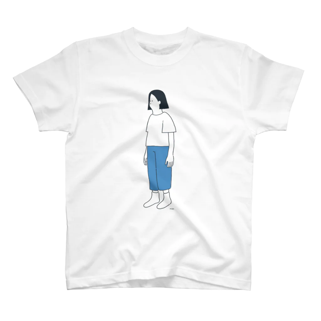 よどんでいるのとおくをみている Regular Fit T-Shirt