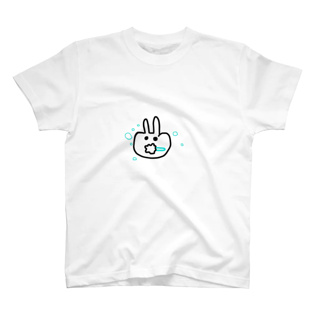 chi--の歯磨く兎 Regular Fit T-Shirt