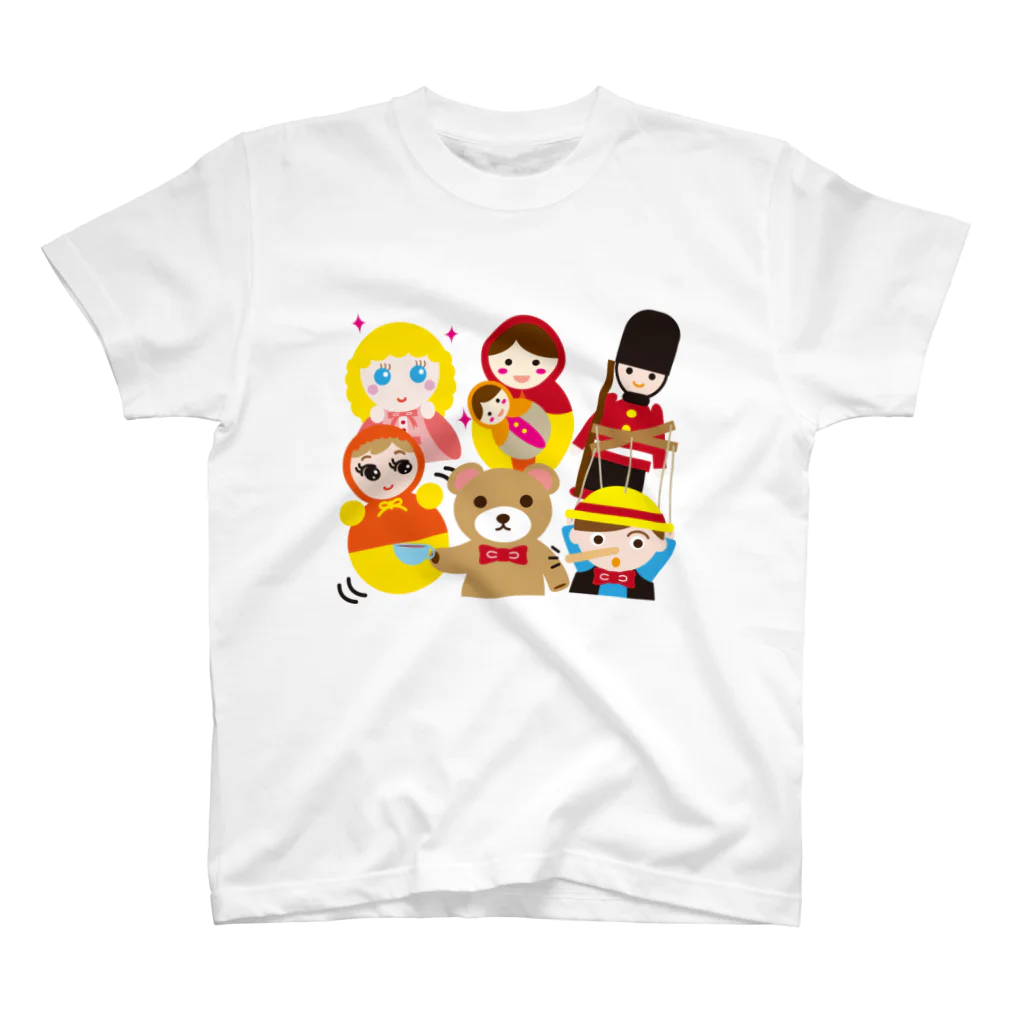 フォーヴァの世界の人形ALL－hina doll and dolls of the world－お雛はんと世界の人形たち－ Regular Fit T-Shirt