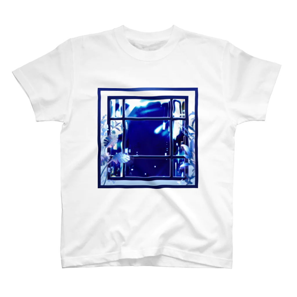 小猫まりの深青（窓） Regular Fit T-Shirt
