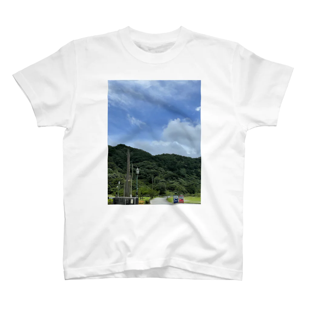 kostar26 | Be a Proのkostar26 | 奥ヤンバルの里 スタンダードTシャツ