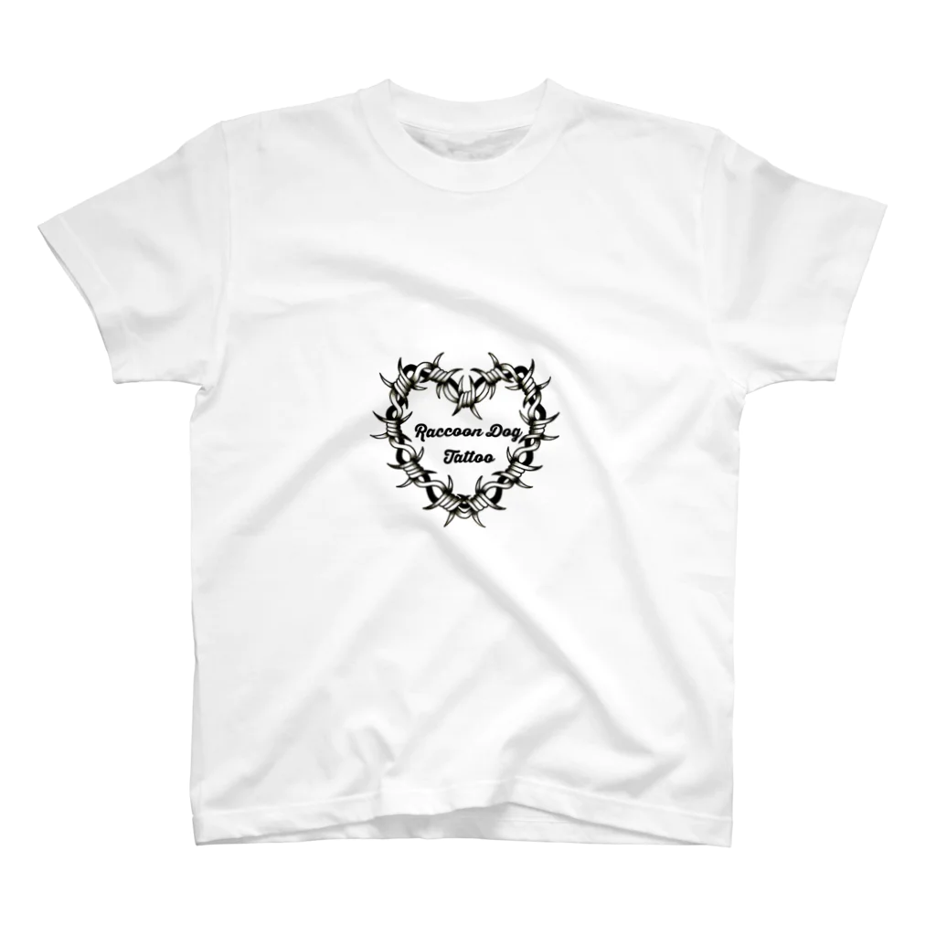RaccoonDogTattooの有刺鉄線ver Regular Fit T-Shirt