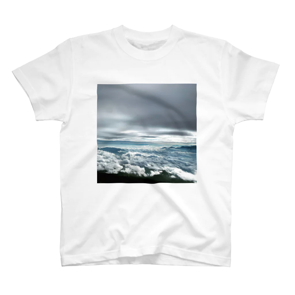 タツノオトシゴローズのsea ​​of ​​clouds Regular Fit T-Shirt