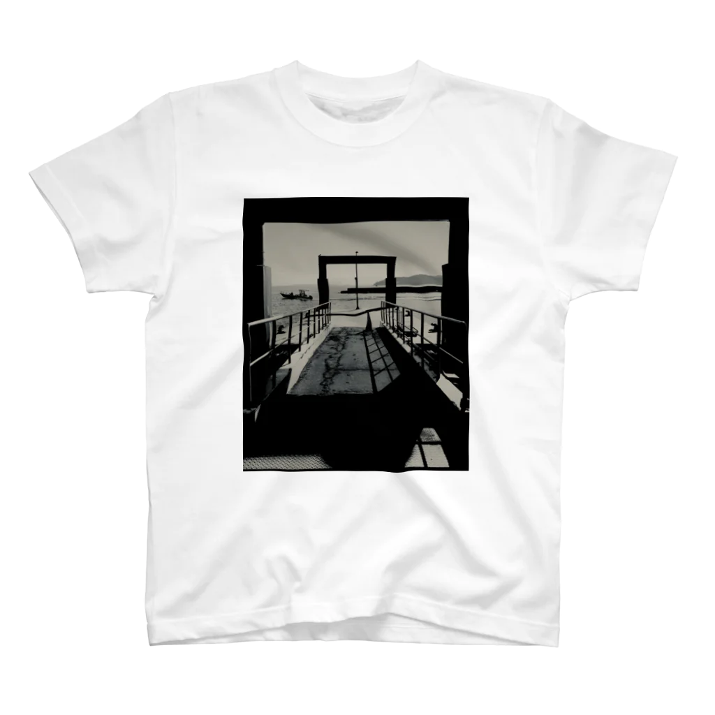 KIZIのushimado 船橋 Regular Fit T-Shirt