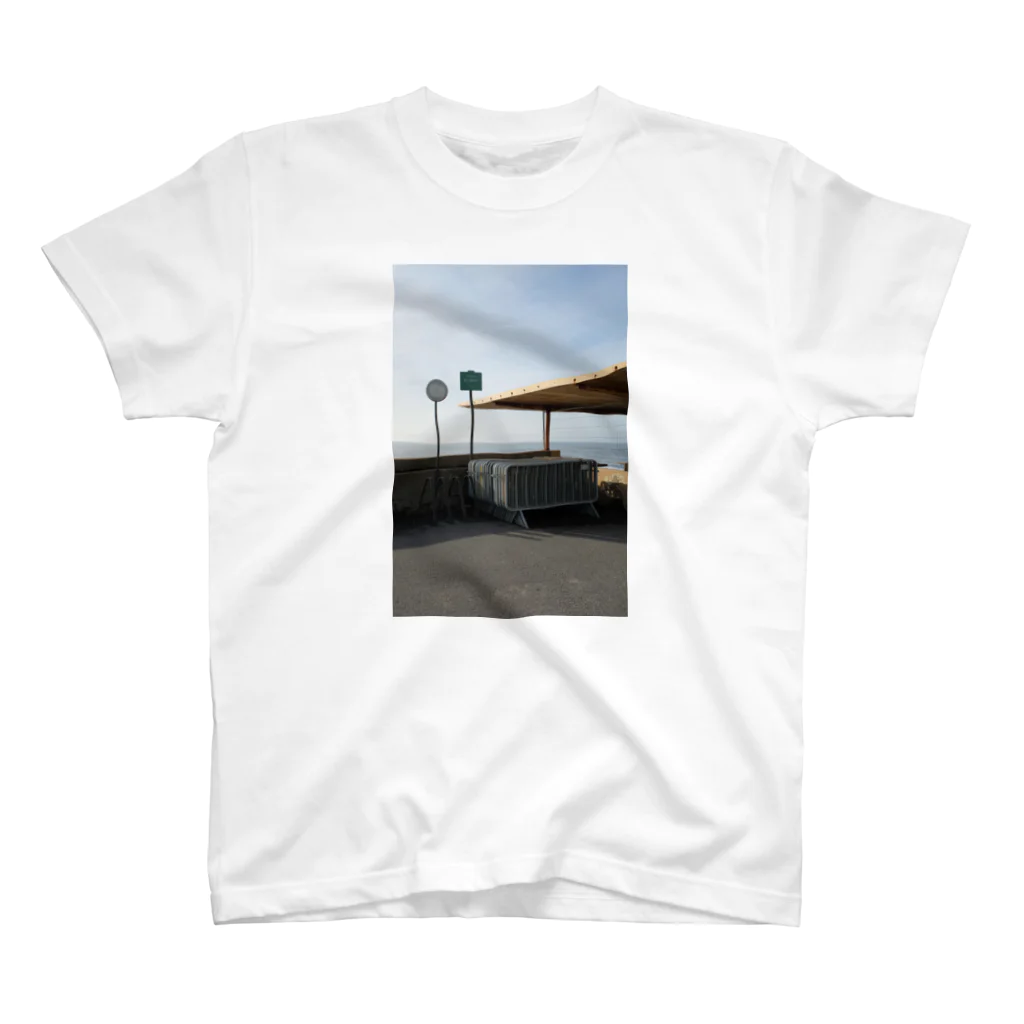 City View Kのポルトの海辺 Regular Fit T-Shirt