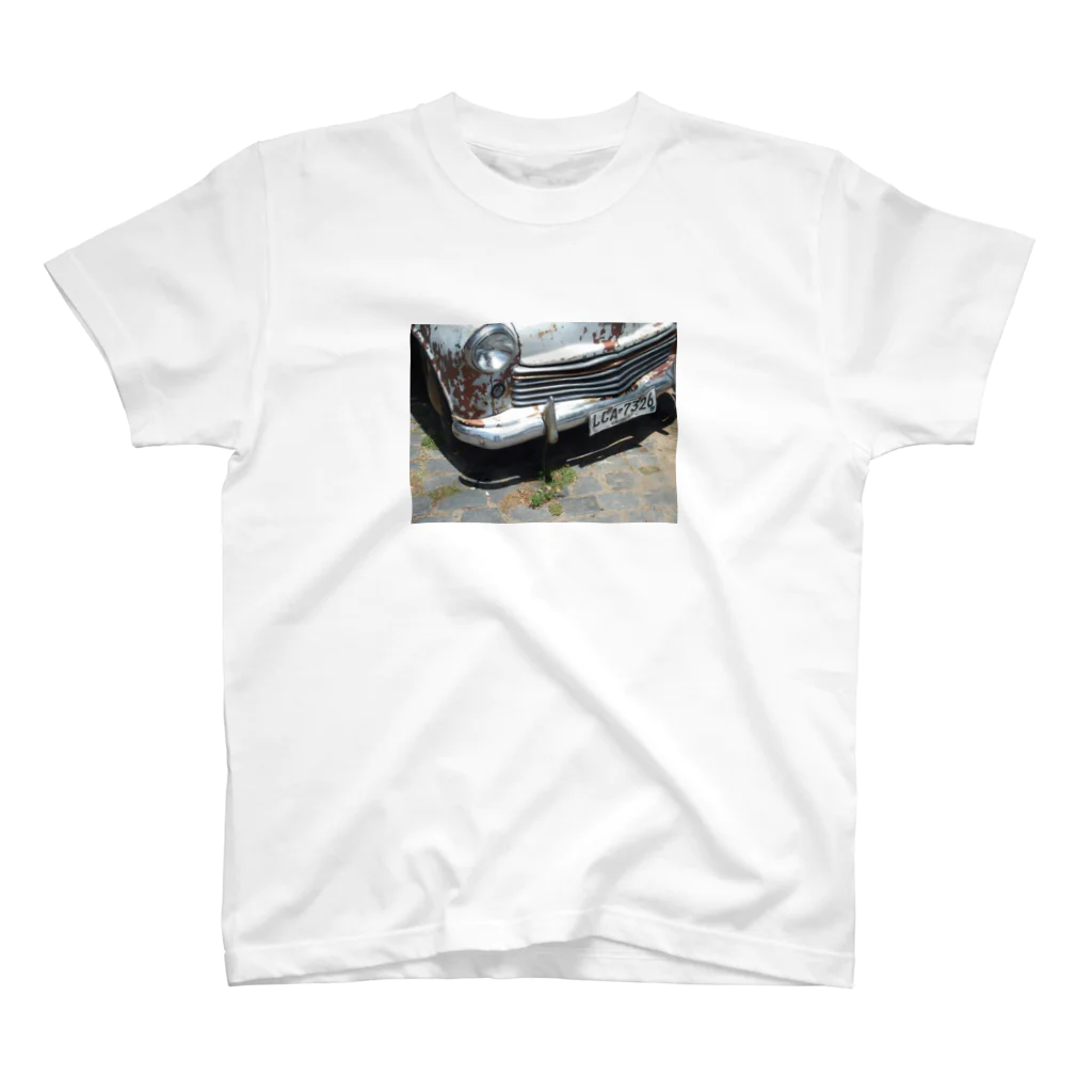 ねもの地球の裏側で撮ったボロ車 Regular Fit T-Shirt