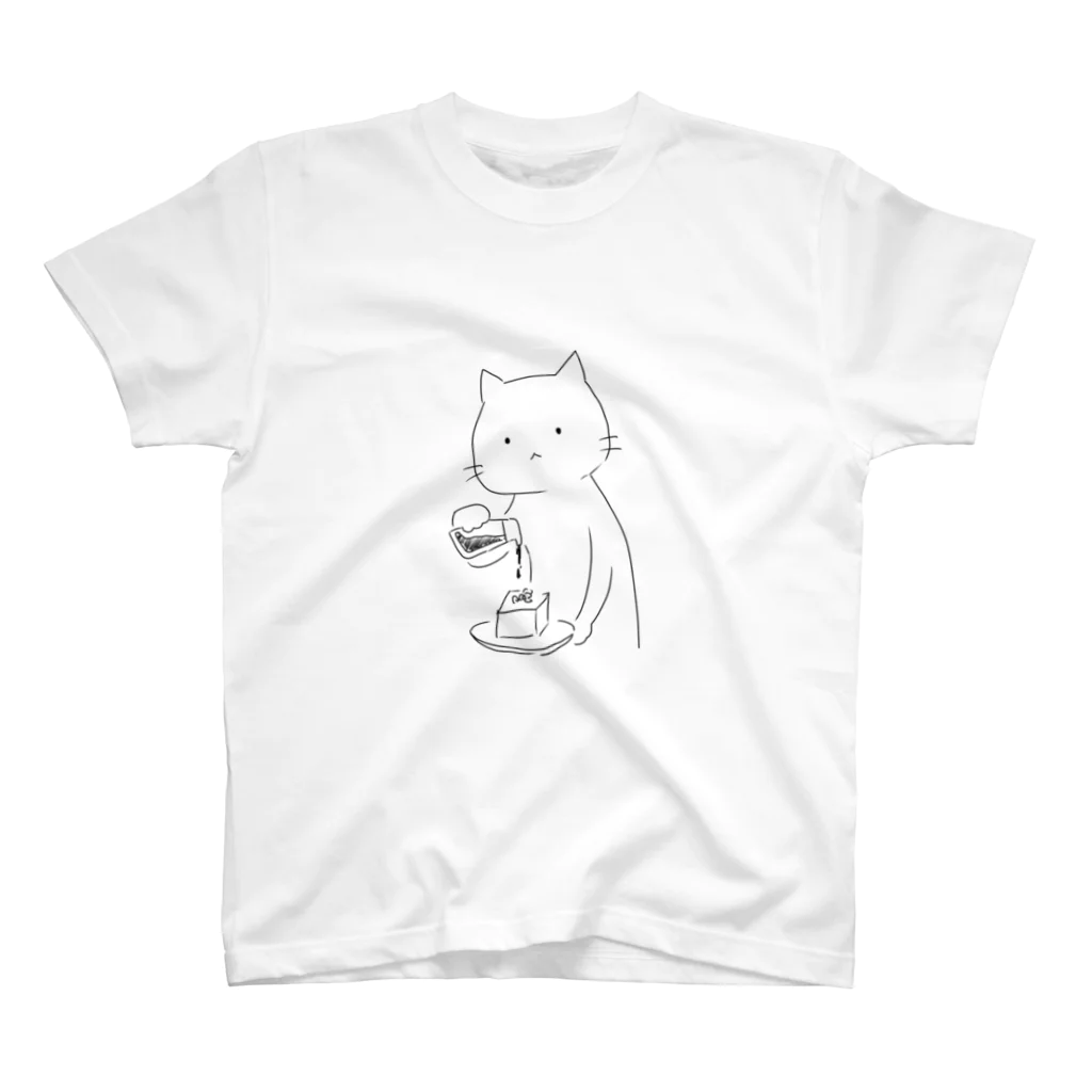 ゆいぼんのひややっこに醤油をかける猫 スタンダードTシャツ