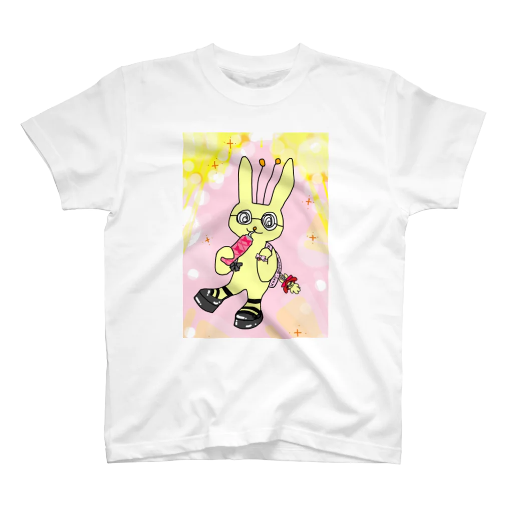 うさぎの魔剤補給 Regular Fit T-Shirt