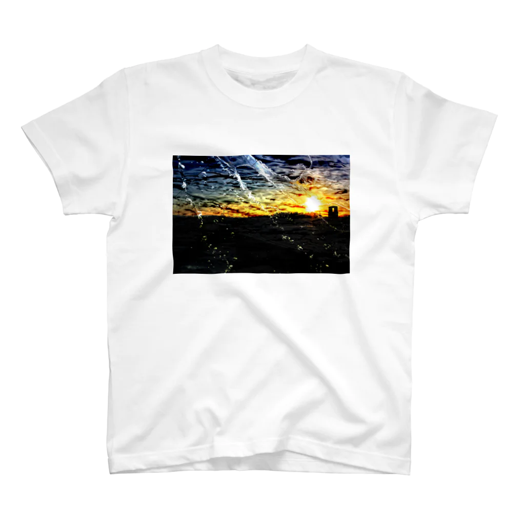 water art shop IGARASHIYAの「water sunset」 Regular Fit T-Shirt