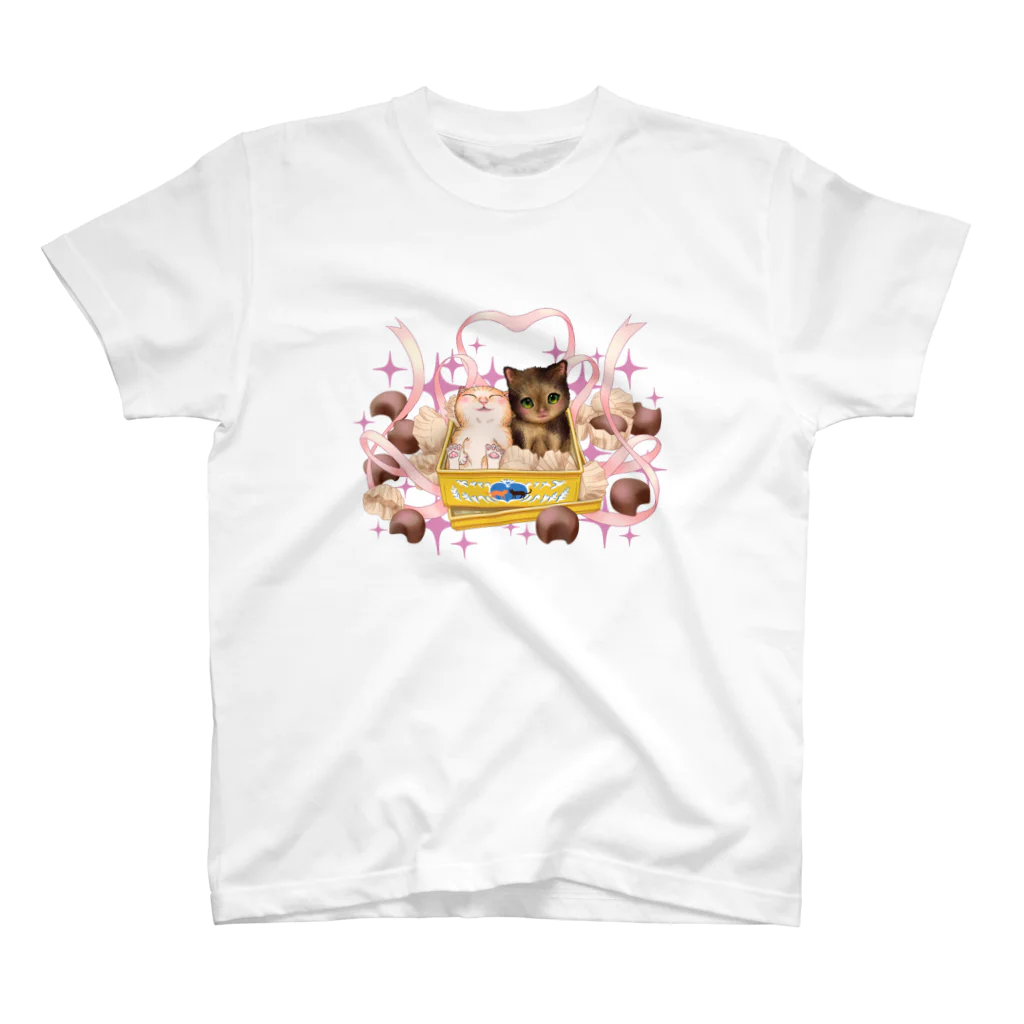 nya-mew（ニャーミュー）のチョコよりカワイイ#2 Regular Fit T-Shirt