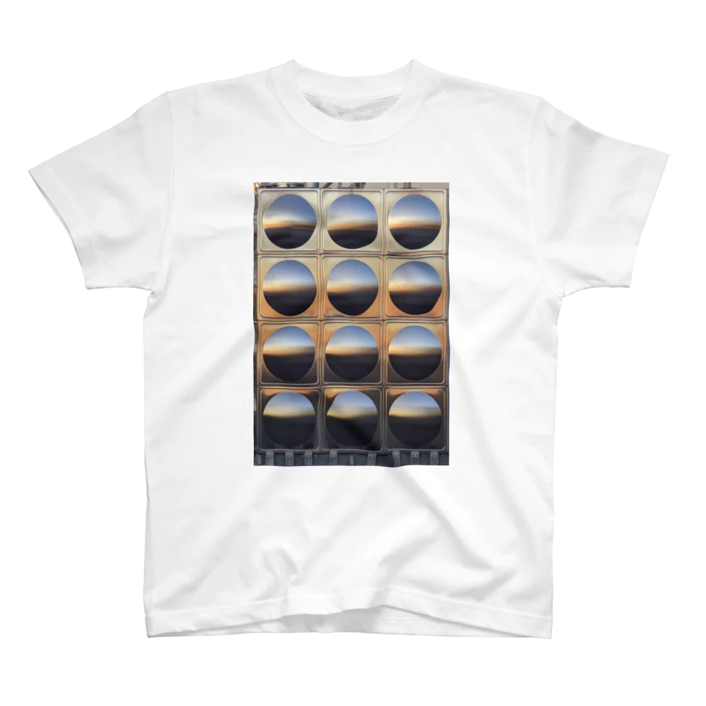 MeowonderoomWearのSUNSET BEACH Regular Fit T-Shirt