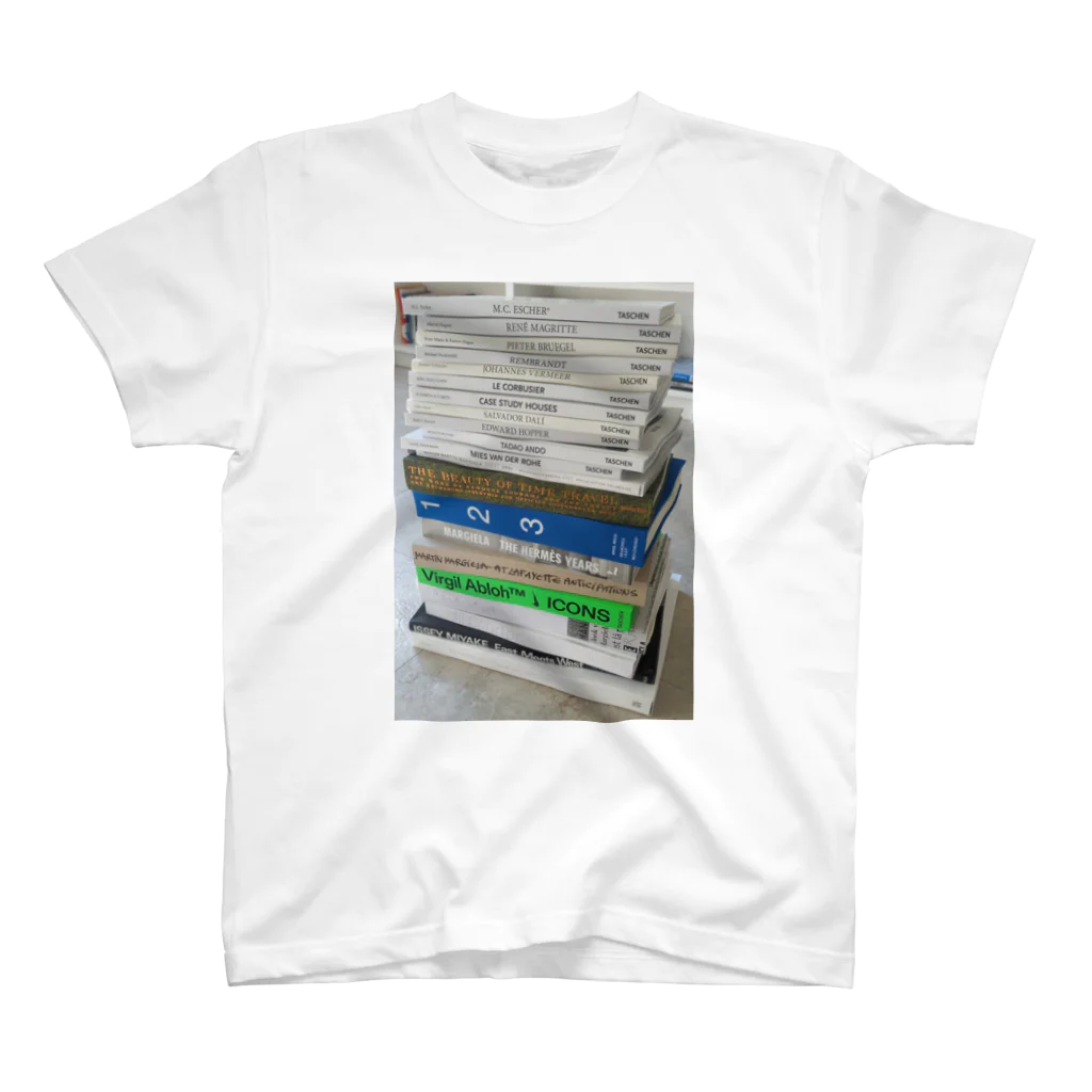 MeowonderoomWearのBOOKSHELF スタンダードTシャツ