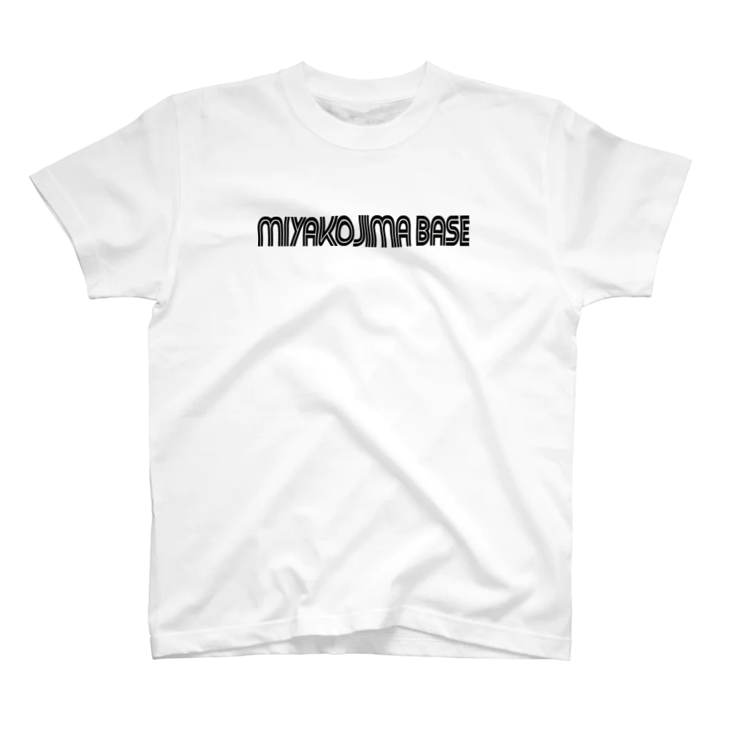 miyakojima_baseのMIYAKOJIMA BASE ロゴＴシャツ Regular Fit T-Shirt