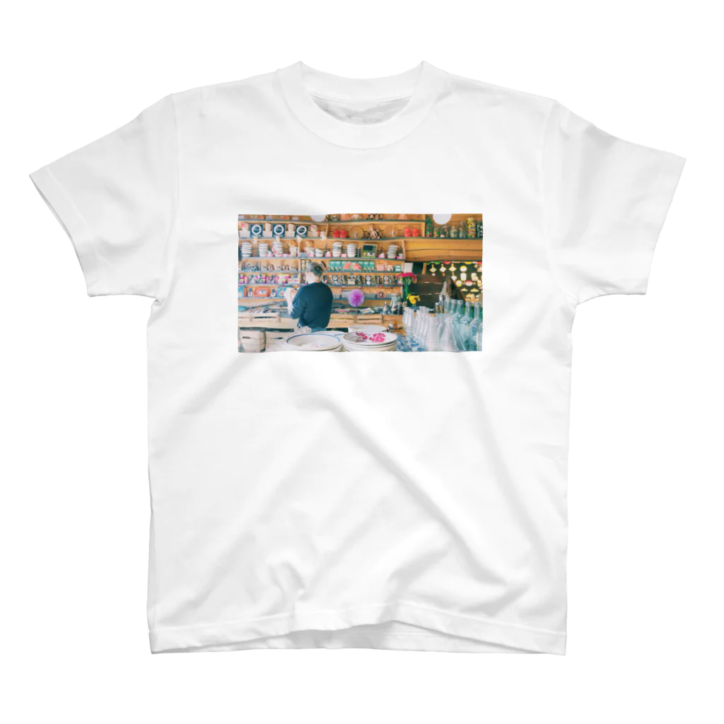 たびのきろくの世界の土地と風景・パリ Regular Fit T-Shirt