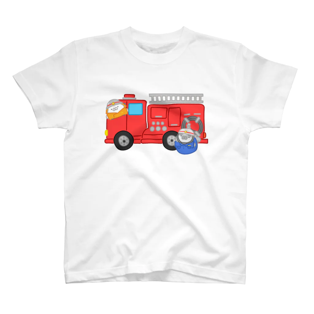 もちたぷ商店 -SUZURI店-の消防車 Regular Fit T-Shirt
