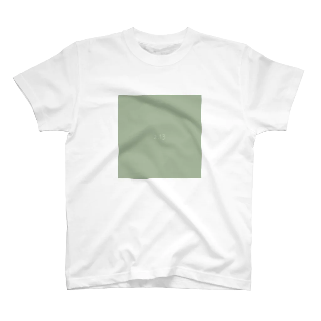 「Birth Day Colors」バースデーカラーの専門店の2月13日の誕生色「ローレル・グリーン」 Regular Fit T-Shirt