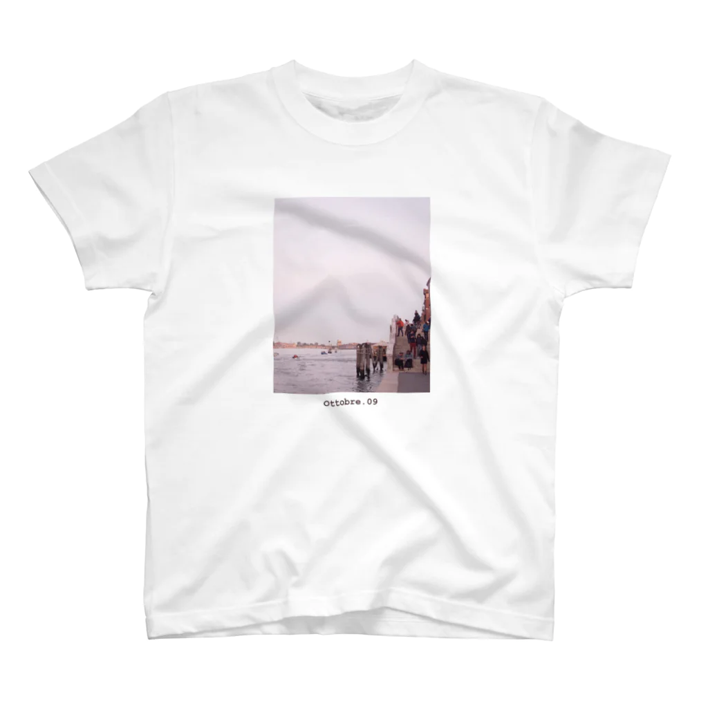 旅するTシャツ。のOttobre .9  /  Venezia，italia スタンダードTシャツ