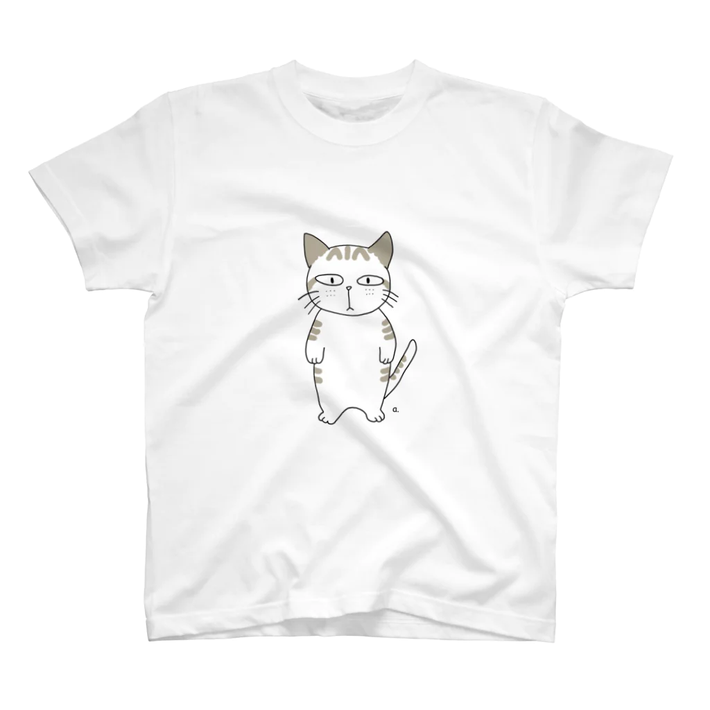 あけびの無愛想なサバトラ猫くん スタンダードTシャツ