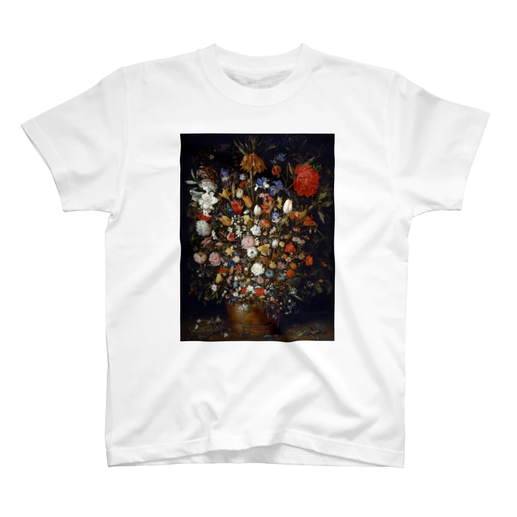 世界美術商店の木の器に入った花 / Flowers in a Wooden Vessel Regular Fit T-Shirt