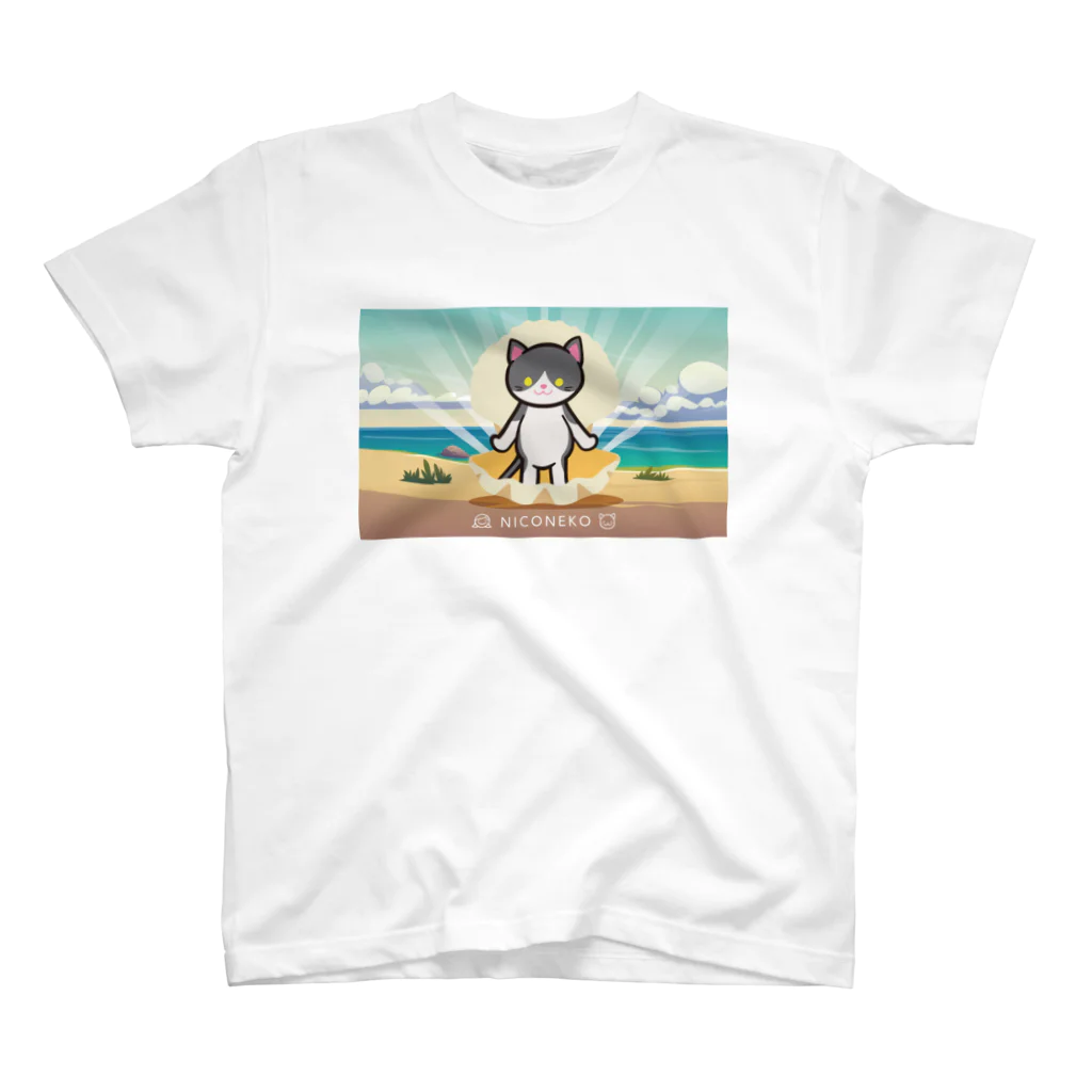 にこねこ【保護猫の保育園】のホタテヴィーナスの誕生風Tシャツ Regular Fit T-Shirt